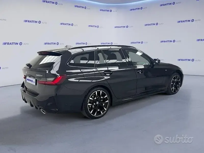 Usata BMW 320e M Sport 190 CV (139 kW) 2025 Nero Station wagon