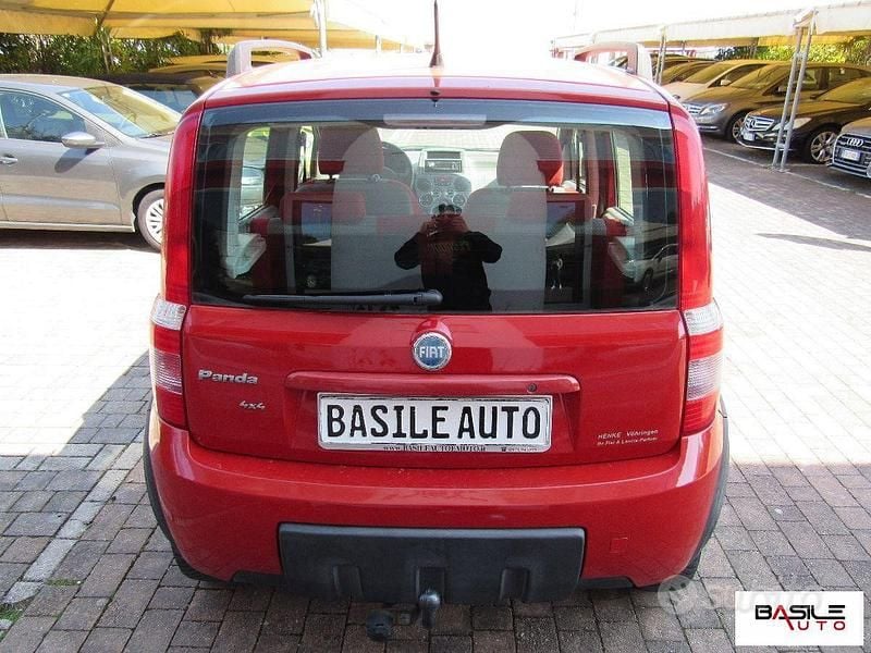 Usata Fiat Panda 4x4 Climbing 60 CV (44 kW) 2005 Rosso Utilitaria