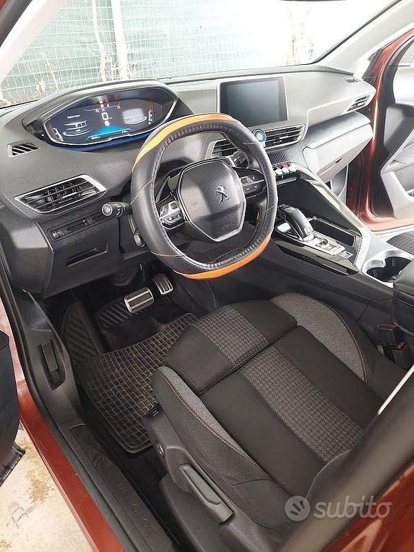 Usata Peugeot 3008 120 CV (88 kW) 2018 SUV