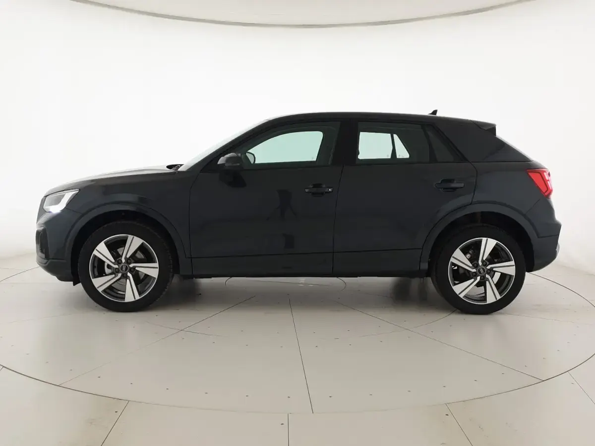 Nuova Audi Q2 Advanced 150 CV (110 kW) 2026 Grigio manhattan metallizzato SUV