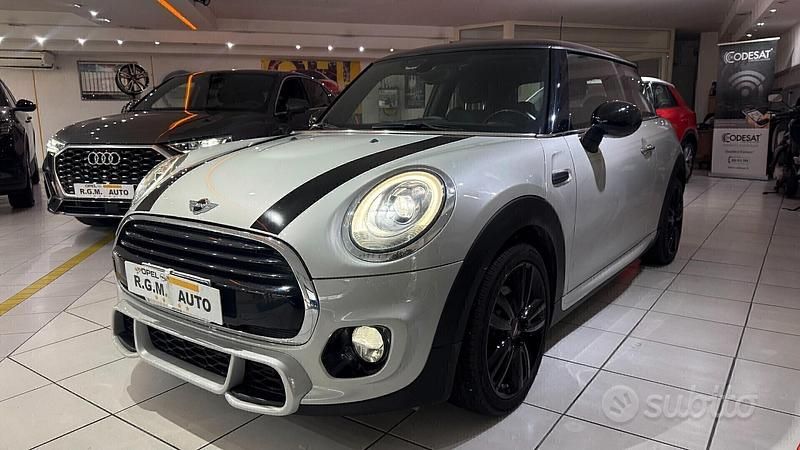 Usata Mini Cooper Coupé 116 CV (85 kW) 2017 Grigio Coupé