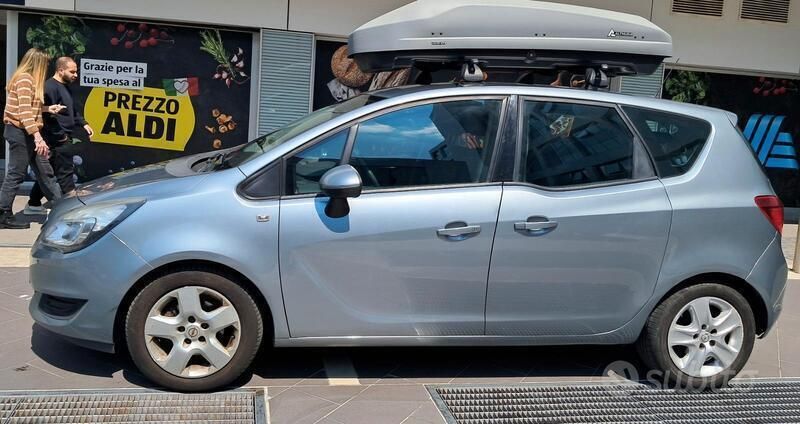 Usata Opel Meriva 120 CV (88 kW) 2014 Grigio Monovolume