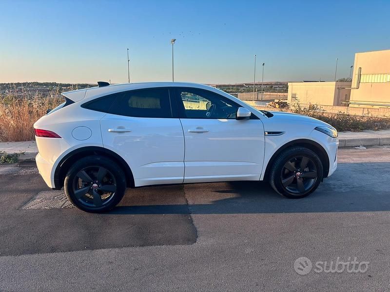 Usata Jaguar E-Pace R-Dynamic 200 CV (147 kW) 2018 Bianco SUV