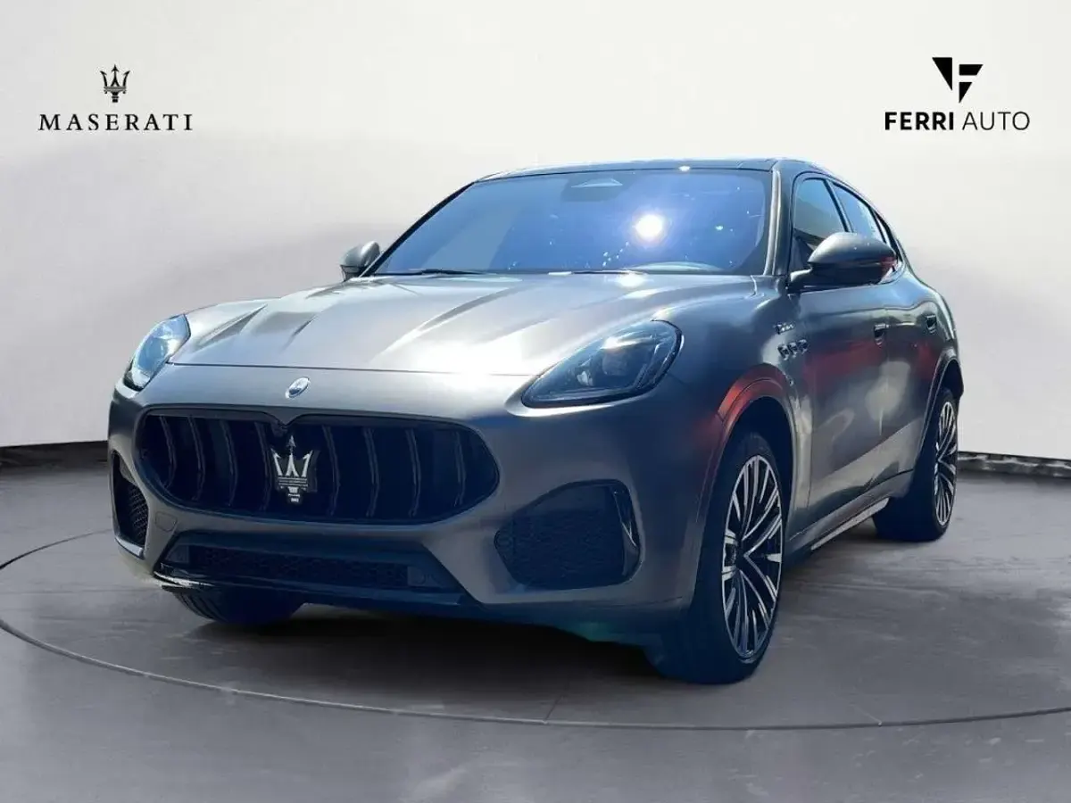 Nuova Maserati Grecale 330 CV (242 kW) 2025 Grigio SUV