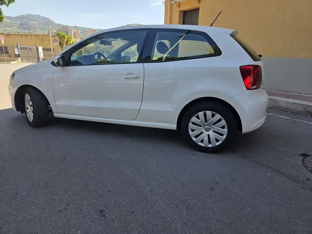 Usata VW Polo United 60 CV (44 kW) 2011 Bianco Utilitaria