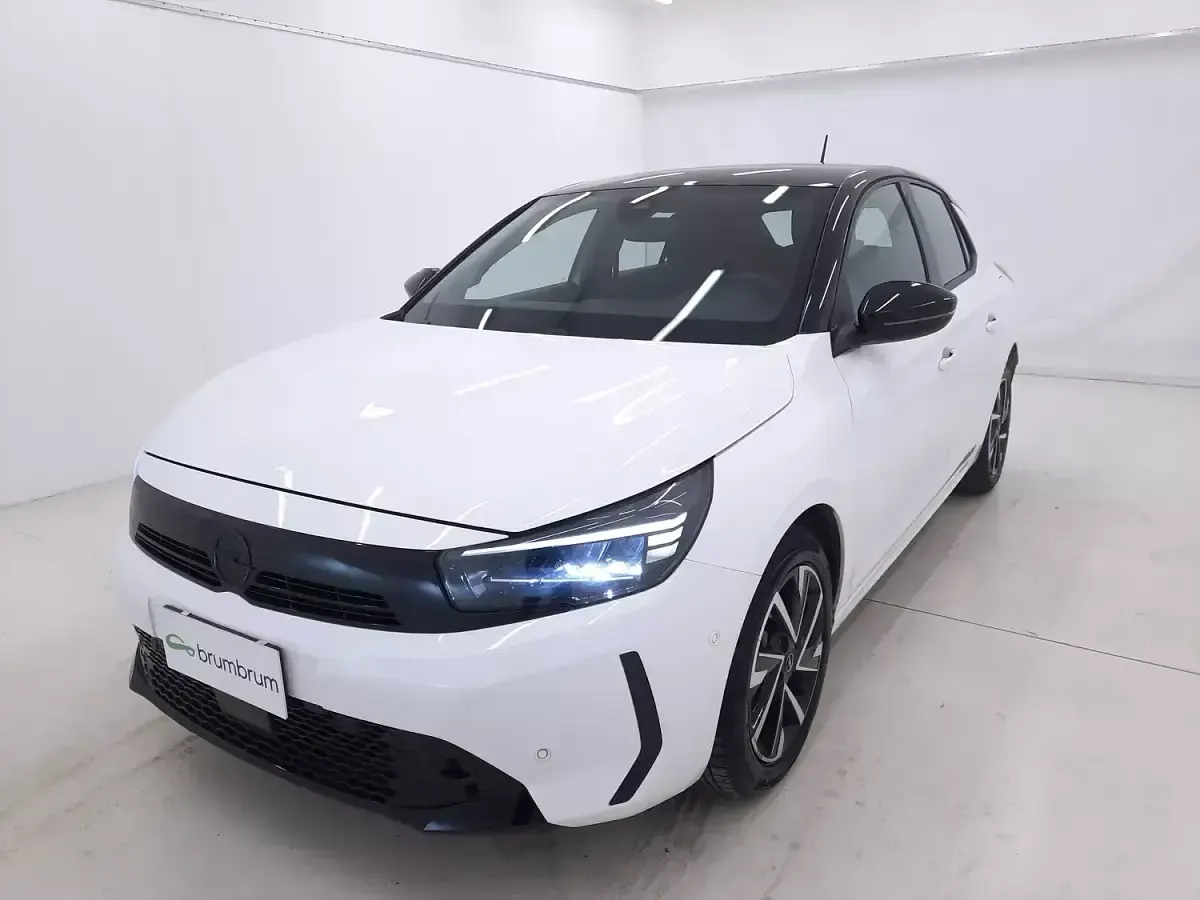 Usata Opel Corsa 101 CV (74 kW) 2025 Biancobianco Utilitaria