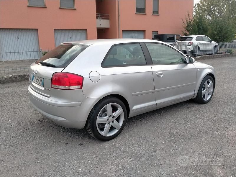 Usata Audi A3 S-Line 140 CV (102 kW) 2004 Grigio Berlina