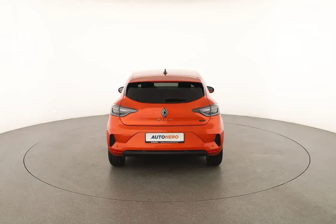 Usata Renault Clio V Evolution 143 CV (105 kW) 2024 Arancio Utilitaria