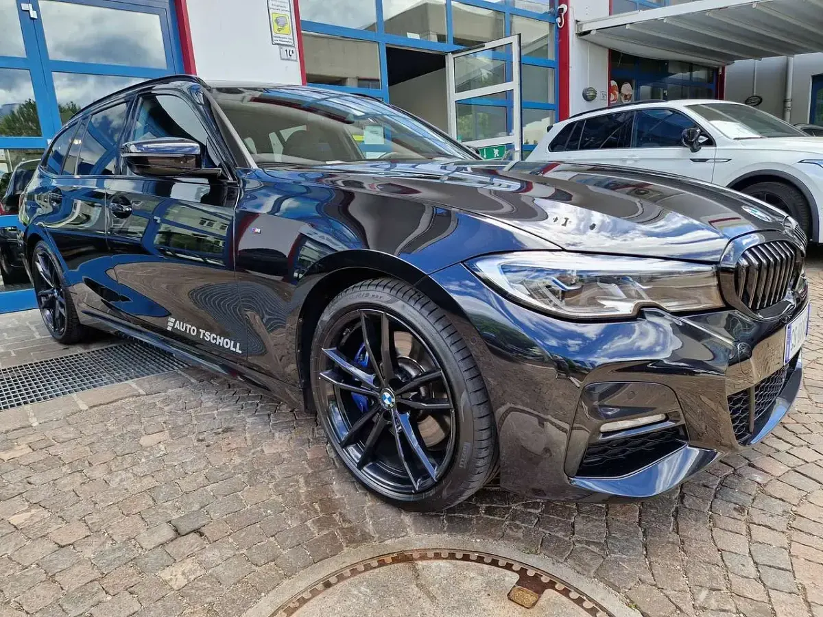 Usata BMW 330 M Sport 265 CV (194 kW) 2020 Black sapphire metallic Station wagon