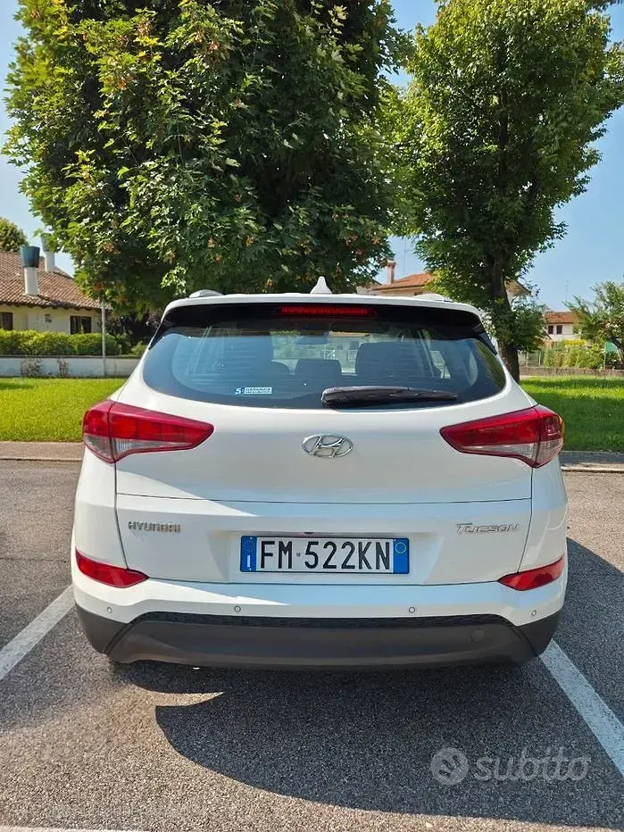 Usata Hyundai Tucson 116 CV (85 kW) 2018 Bianco SUV