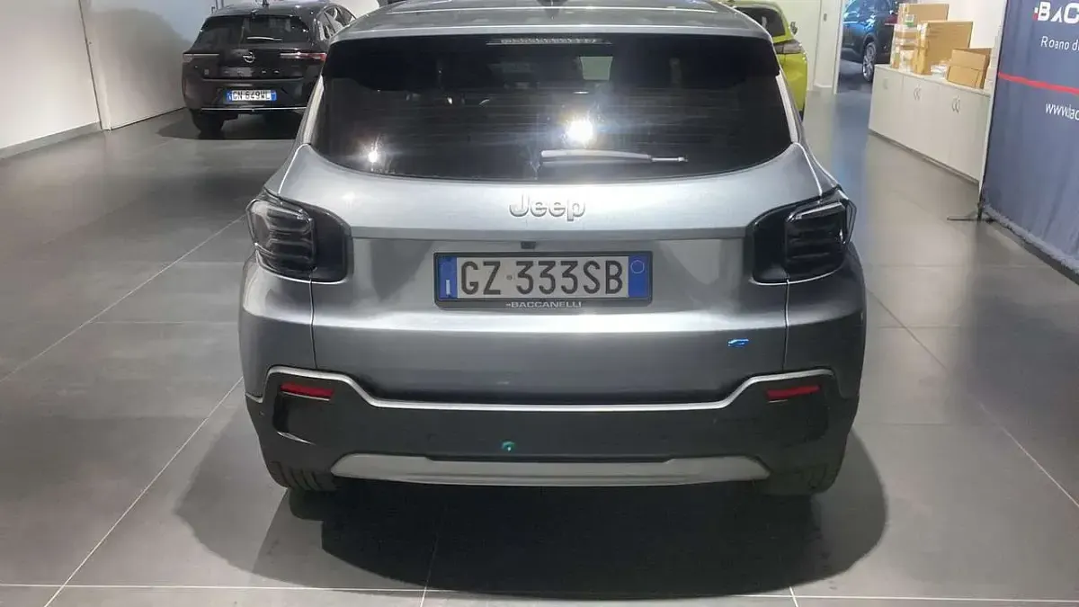 Usata Jeep Avenger EV Summit 114 kW (156 CV) 2025 Grigio SUV