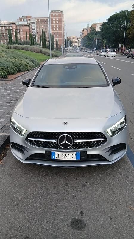 Usata Mercedes A250 Premium 160 CV (117 kW) 2021 Argento Berlina