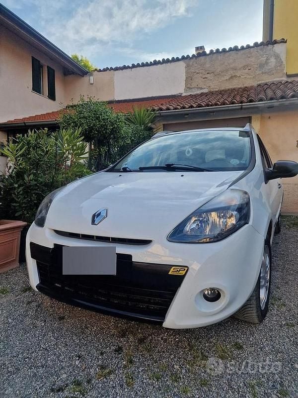 Occasion Renault Clio III 90 PK (66 kW) 2012 Wit Stationwagen
