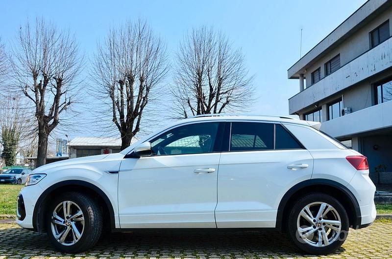 Usata VW T-Roc R-line 150 CV (110 kW) 2024 Bianco SUV