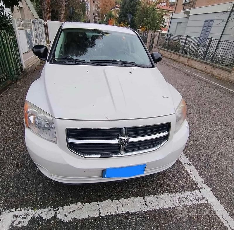 Usata Dodge Caliber SXT 140 CV (102 kW) 2008 Bianco Utilitaria