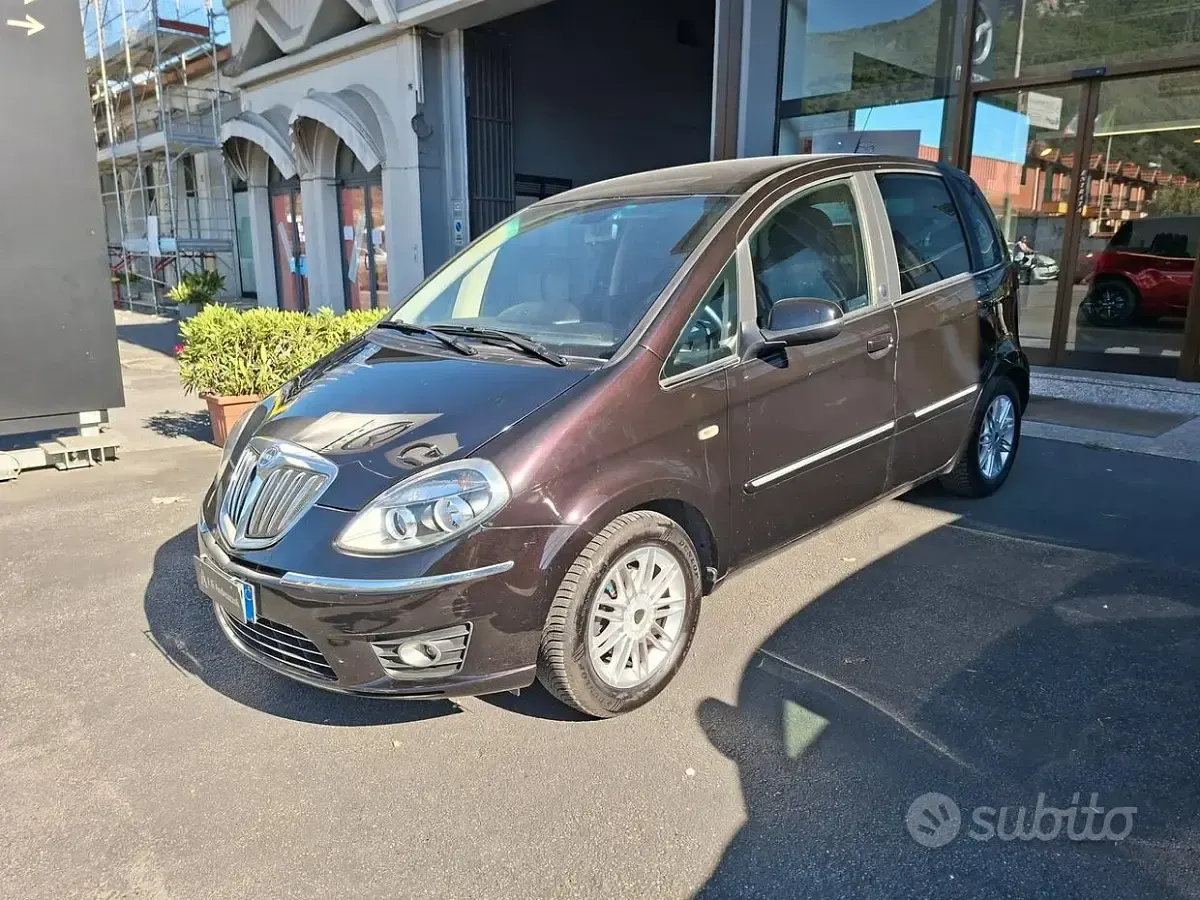 Usata Lancia Musa 77 CV (56 kW) 2012 Monovolume