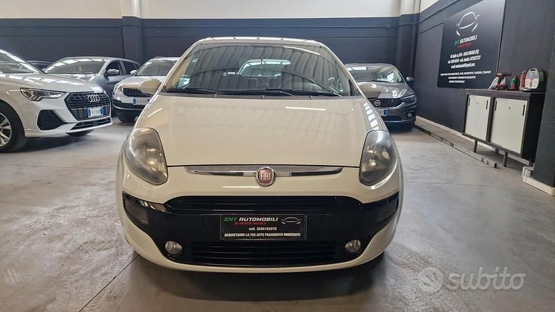 Usata Fiat Punto Evo Active 69 CV (50 kW) 2011 Bianco Utilitaria