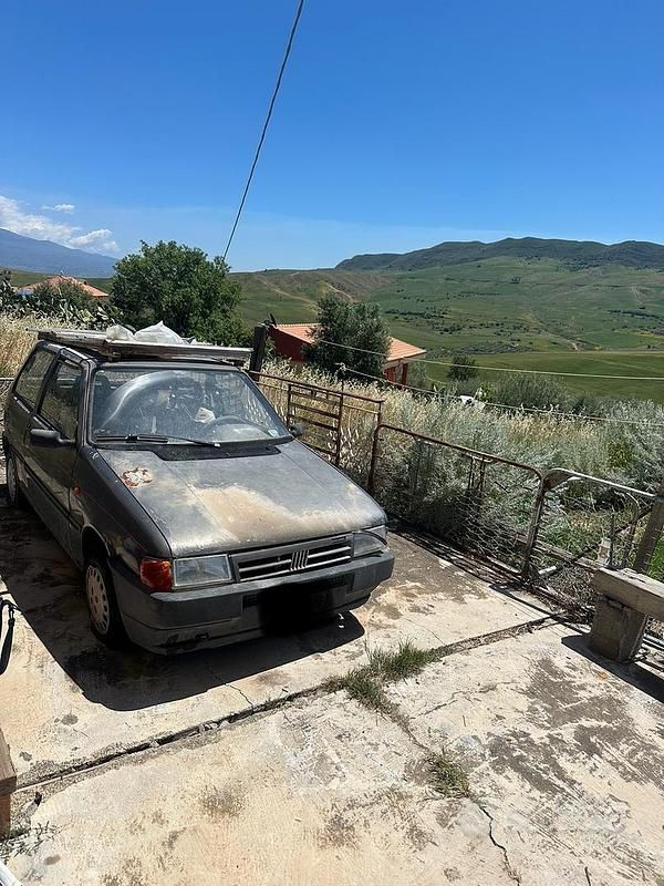 Usata Fiat Uno 45 CV (33 kW) 1990 Grigio Utilitaria