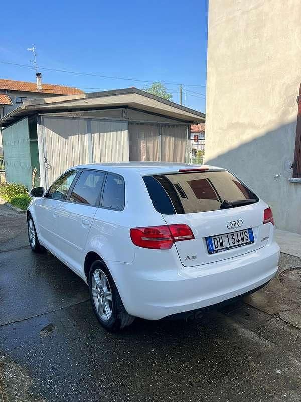Usata Audi A3 Attraction 105 CV (77 kW) 2009 Bianco Utilitaria