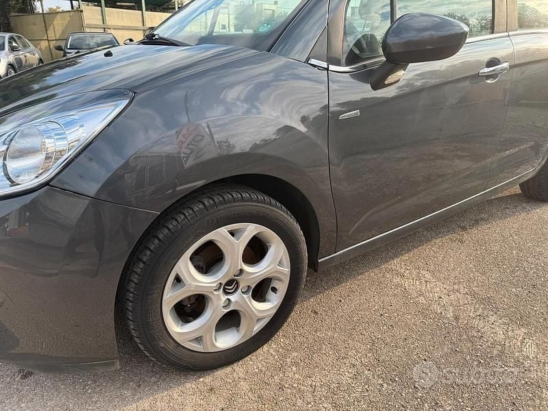 Usata Citroën C3 Exclusive 81 CV (59 kW) 2015 Grigio Berlina