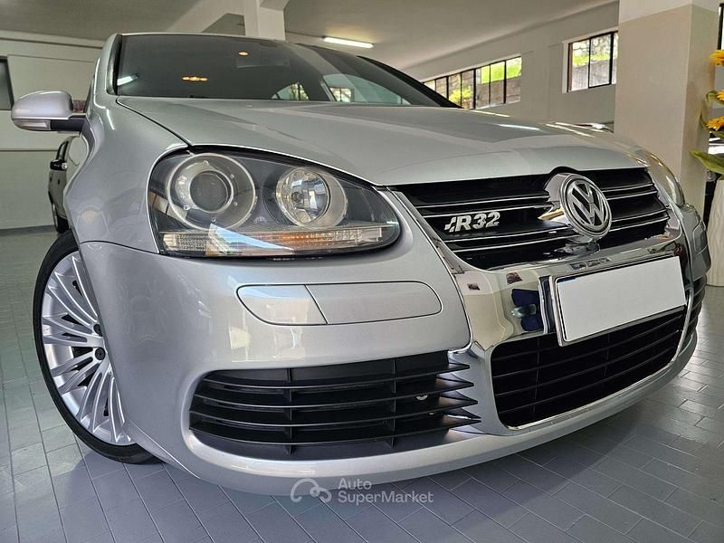 Usata VW Golf IV R 250 CV (183 kW) 2006 Grigio Berlina