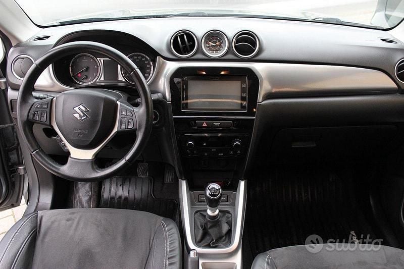 Usata Suzuki Vitara 120 CV (88 kW) 2015 Grigio SUV
