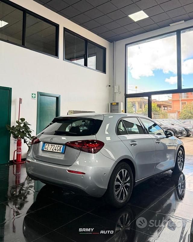 Usata Mercedes A180 Advanced 116 CV (85 kW) 2025 Grigio Berlina