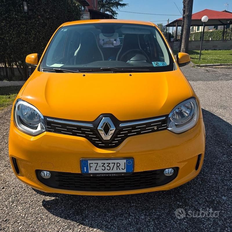 Usata Renault Twingo 92 CV (67 kW) 2019 Giallo Utilitaria
