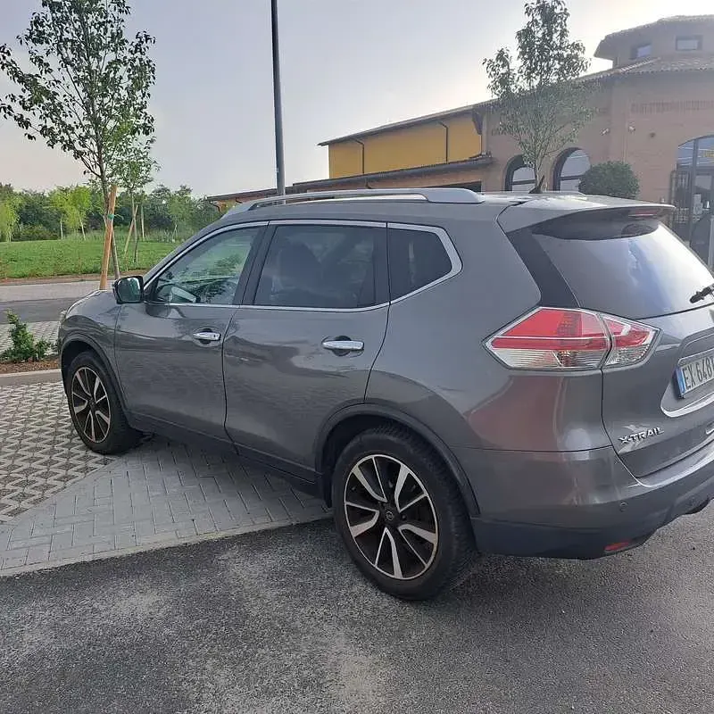 Usata Nissan X-Trail Tekna 131 CV (96 kW) 2014 Grigio SUV