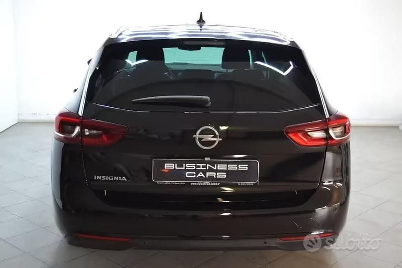 Usata Opel Insignia Innovation 136 CV (100 kW) 2020 Nero Station wagon
