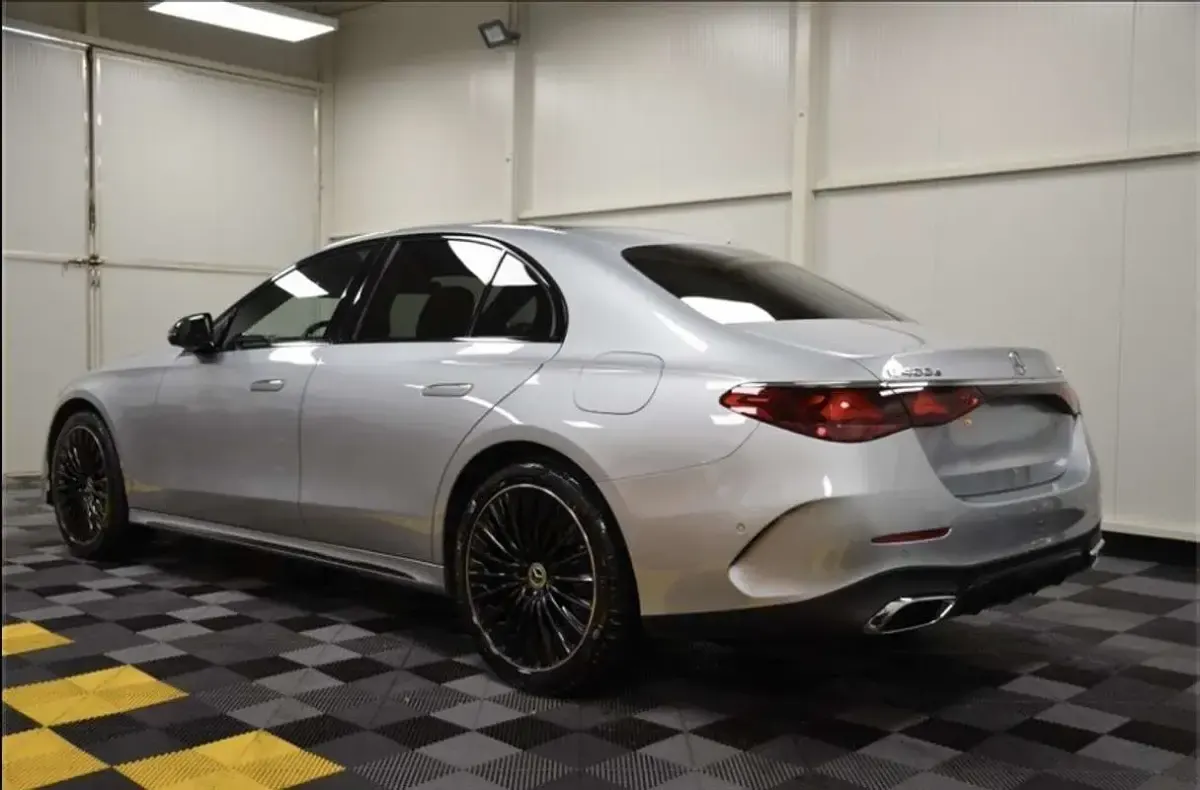 Usata Mercedes E400 AMG 381 CV (280 kW) 2023 Berlina