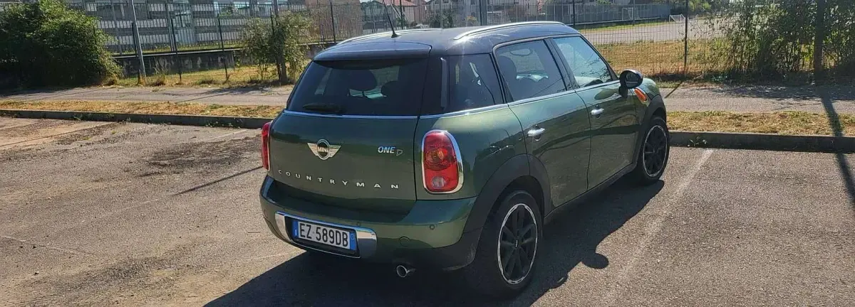 Usata Mini Countryman Business 90 CV (66 kW) 2015 Verde SUV