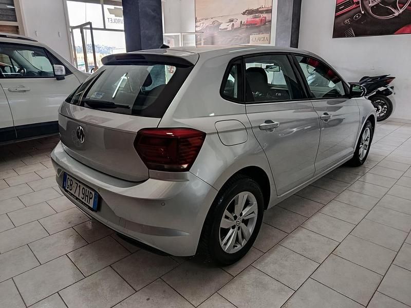 Usata VW Polo Comfortline 80 CV (58 kW) 2020 Argento Berlina