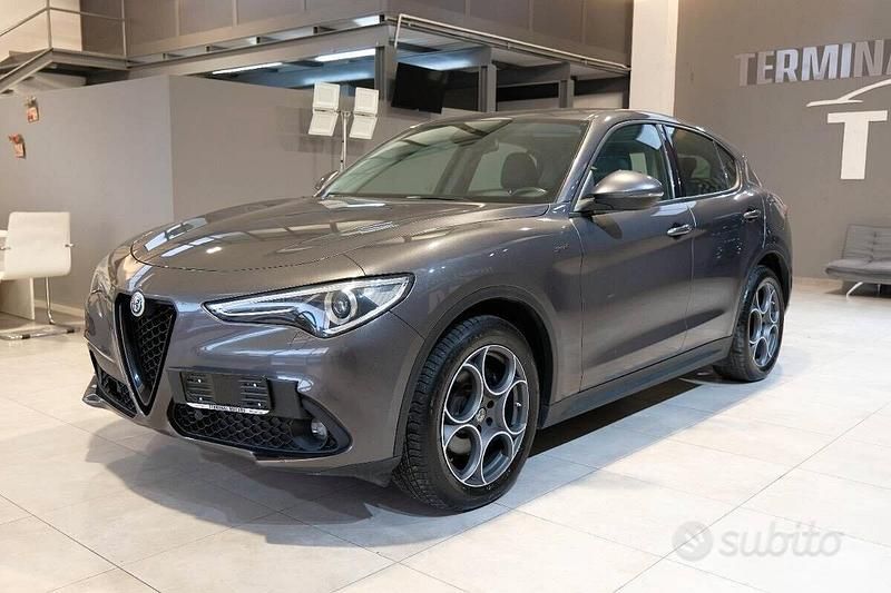 Usata Alfa Romeo Stelvio Sprint 190 CV (139 kW) 2021 Grigio SUV