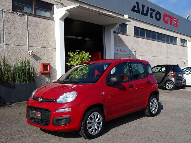 Usata Fiat Panda Easy 80 CV (58 kW) 2016 Rosso Utilitaria