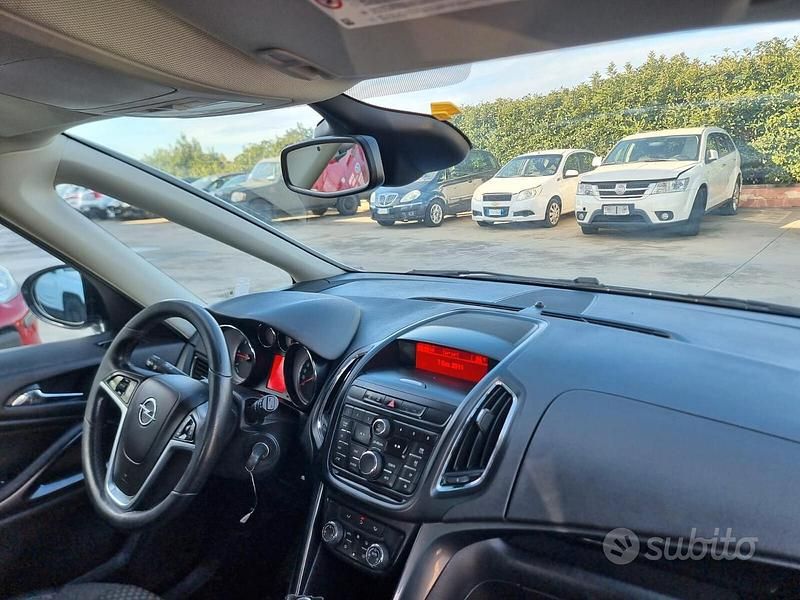 Usata Opel Zafira Tourer Cosmo 130 CV (95 kW) 2016 Blu Monovolume