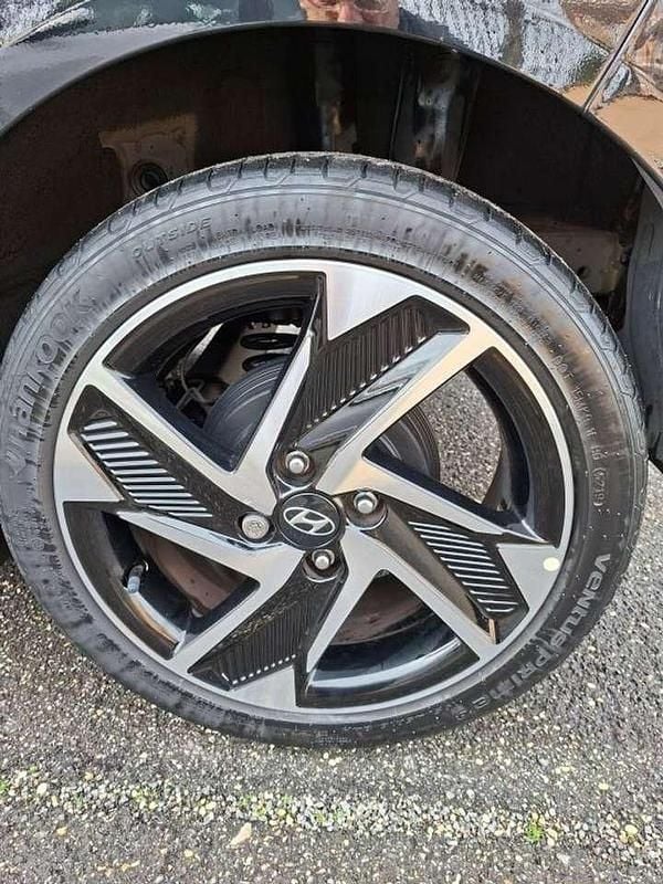 Usata Hyundai i10 Prime 67 CV (49 kW) 2020 Phantom black Utilitaria