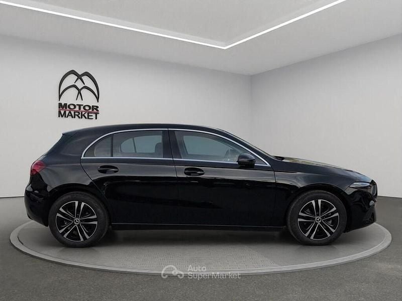 Usata Mercedes A200 Advanced 150 CV (110 kW) 2024 Nero / black Berlina