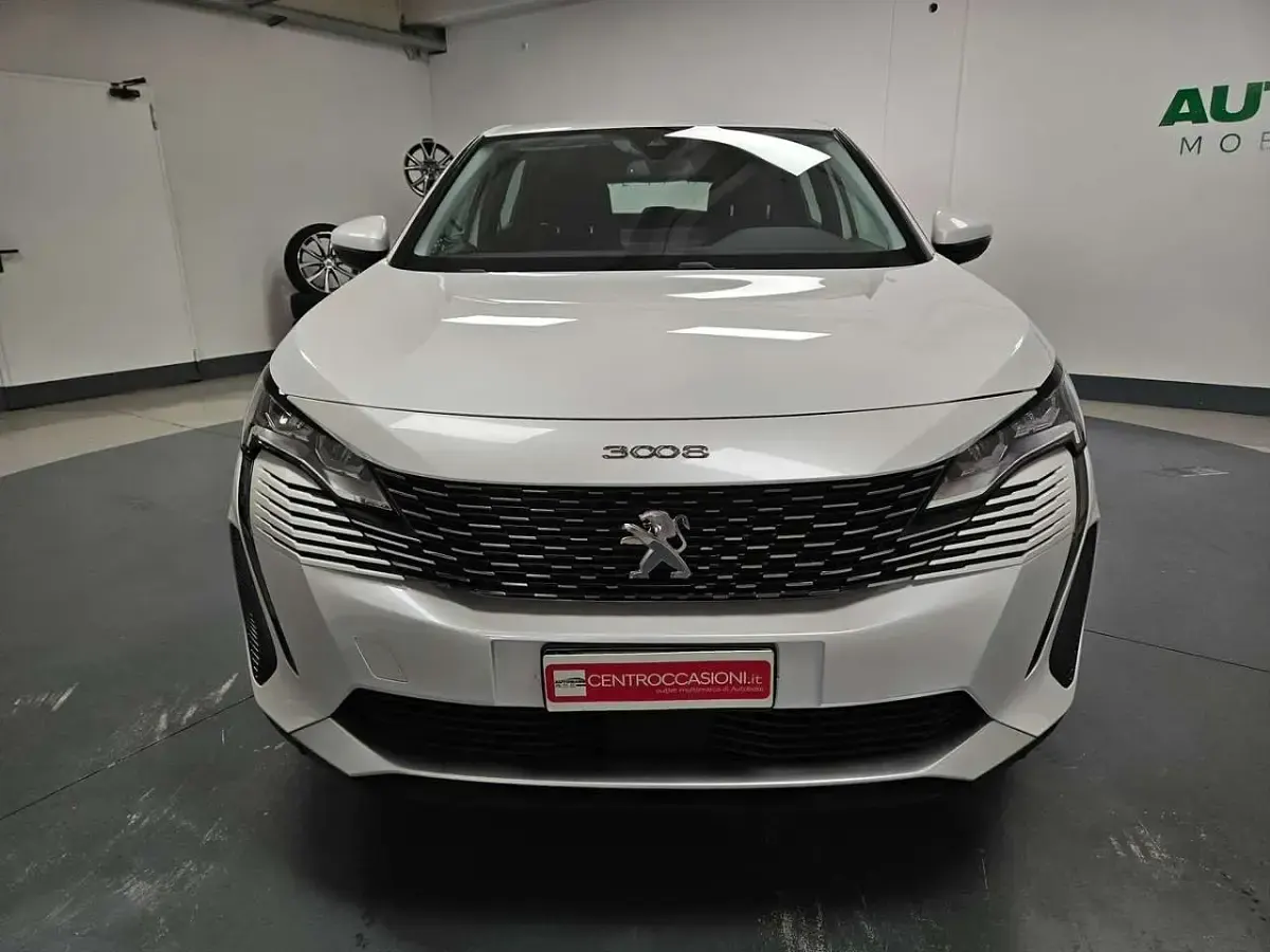 Usata Peugeot 3008 Active 131 CV (96 kW) 2021 Bianco SUV