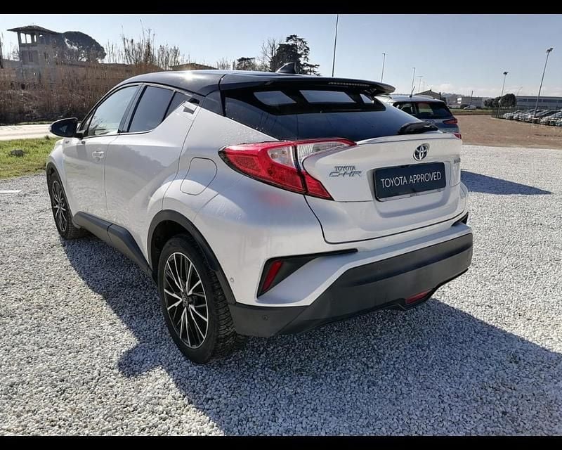Occasion Toyota C-HR Lounge 98 ch (72 kW) 2017 Blanc SUV