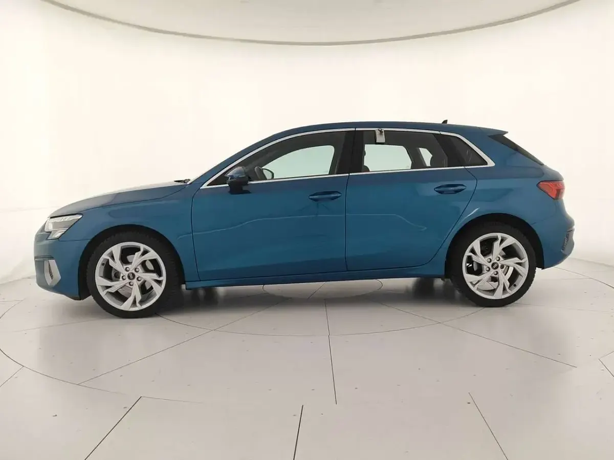 Usata Audi A3 Advanced 116 CV (85 kW) 2022 Blu atollo metallizzato Berlina