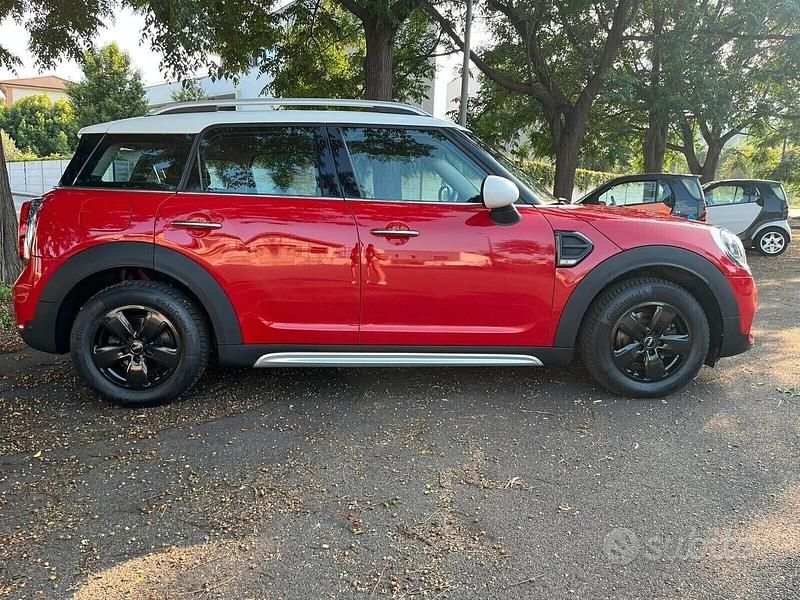 Usata Mini Cooper D Countryman Business 149 CV (109 kW) 2019 Rosso SUV