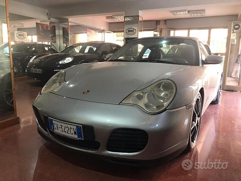 Usata Porsche 911 Carrera 320 CV (235 kW) 2002 Grigio Coupé