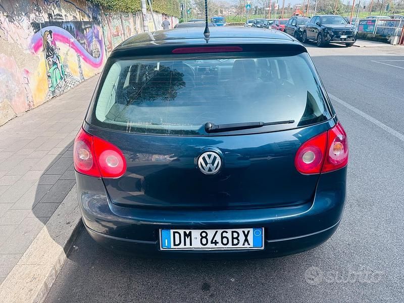 Usata VW Golf V 2007 Blu Berlina