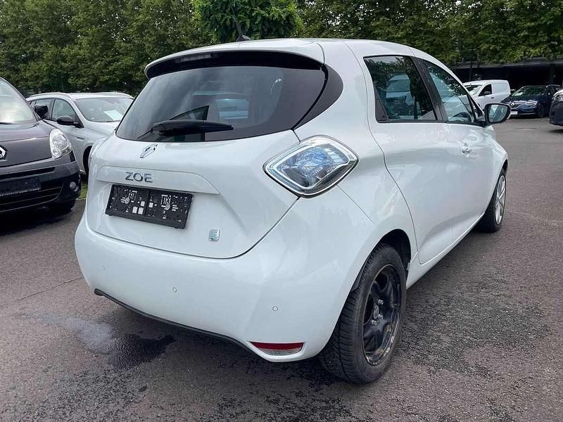 Usata 2013 Renault Zoe Zen Due volumi | 7300 € (Buon prezzo) - Immagine 1/4