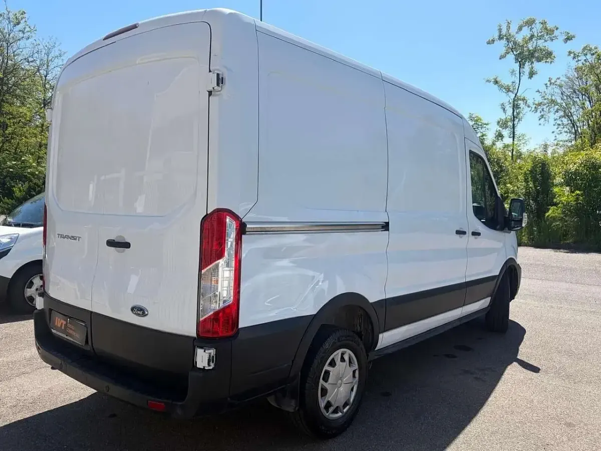Usata Ford Transit 131 CV (96 kW) 2021 Bianco Furgone