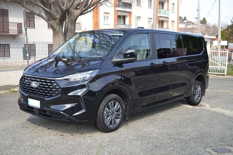 Usata Ford Tourneo Custom Titanium 136 CV (100 kW) 2024 Furgone
