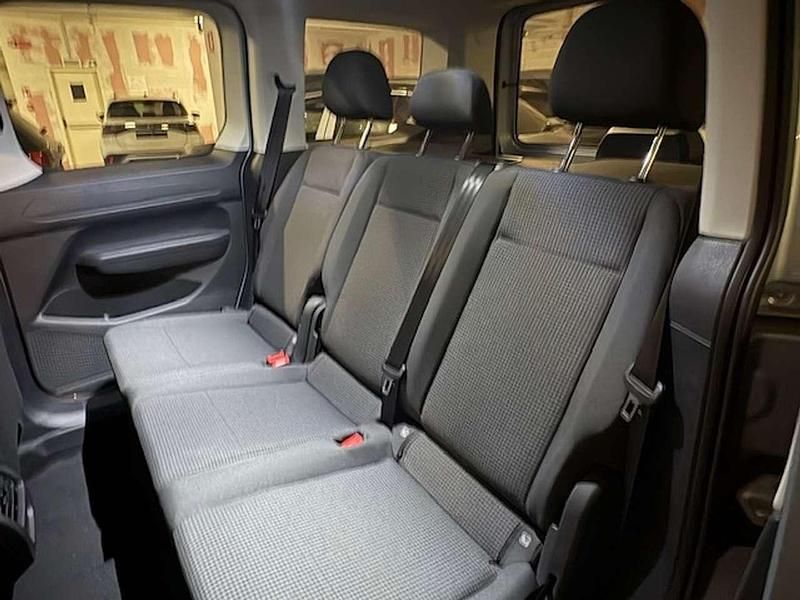 Nuova VW Caddy 116 CV (85 kW) 2026 Pure grey Monovolume