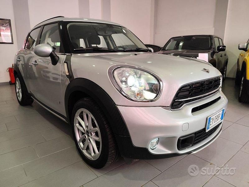 Argento Usata 2015 Mini Cooper SD Countryman SUV | 10.900 € (Buon prezzo) - Immagine 1/4