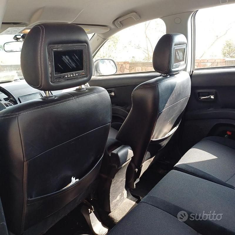 Usata Citroën C-Crosser Seduction 156 CV (114 kW) 2011 Bianco SUV